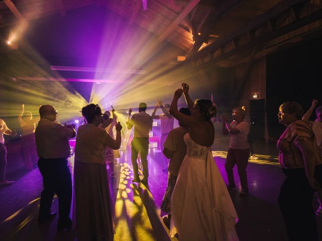 Le mariage de Jean Philippe et Charléne à Dommartin-le-Saint-Père, Haute-Marne 57