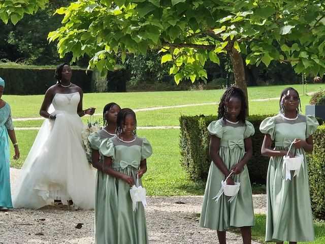 Le mariage de Stéphane  et Mariam à Percey, Yonne 2