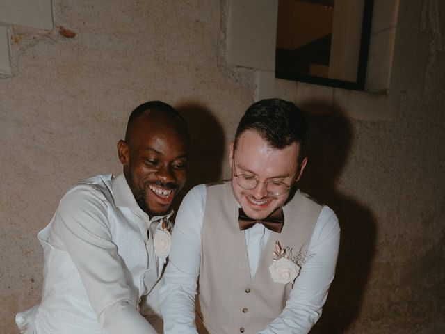 Le mariage de Florian et Marc à Châtillon-sur-Indre, Indre 35