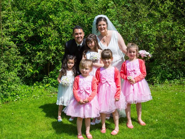 Le mariage de Gabriel et Aurélie à Arques, Pas-de-Calais 12