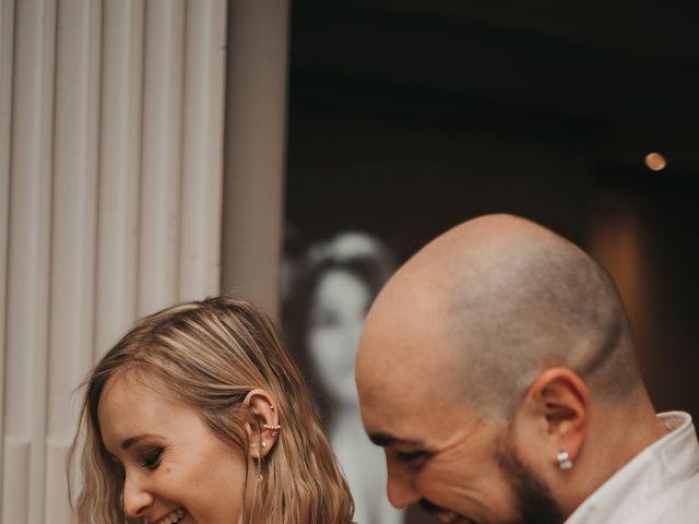 Le mariage de Damien et Laura à Paris, Paris 8