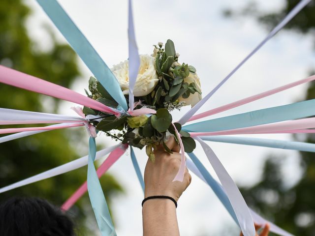 Le mariage de Thomas et Anais à Souvigny, Allier 17