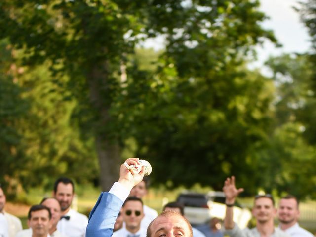 Le mariage de Thomas et Anais à Souvigny, Allier 24