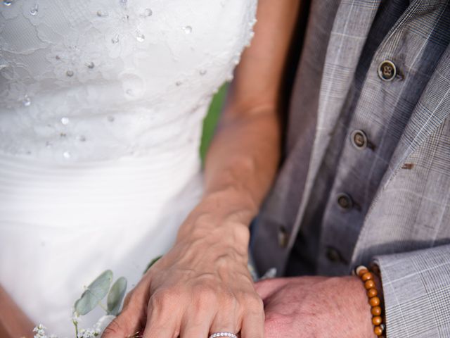 Le mariage de Cha et Claire à Entremont-le-Vieux, Savoie 4