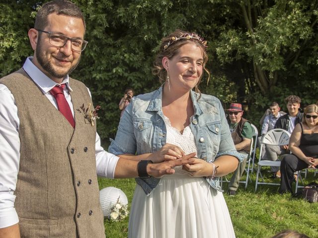 Le mariage de Florentin et Céline à Bailleul, Nord 19