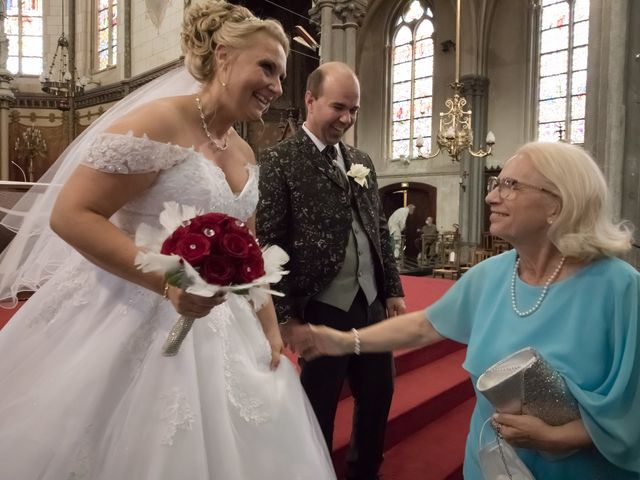 Le mariage de Benjamin et Sylvie à Wambrechies, Nord 56