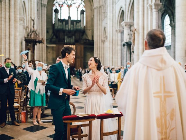 Le mariage de Gildéric et Camille à Saint-Valérien, Yonne 22