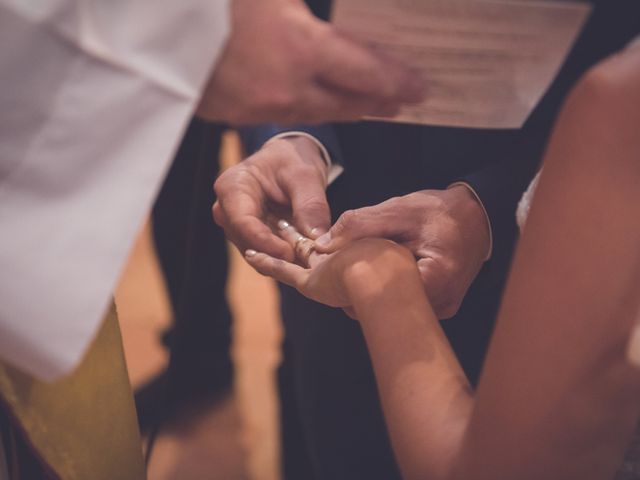 Le mariage de Arnaud et Marjorie à Merville, Haute-Garonne 33