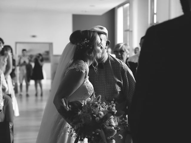 Le mariage de Rémi  et Marianne à Angoulins sur Mer, Charente Maritime 10
