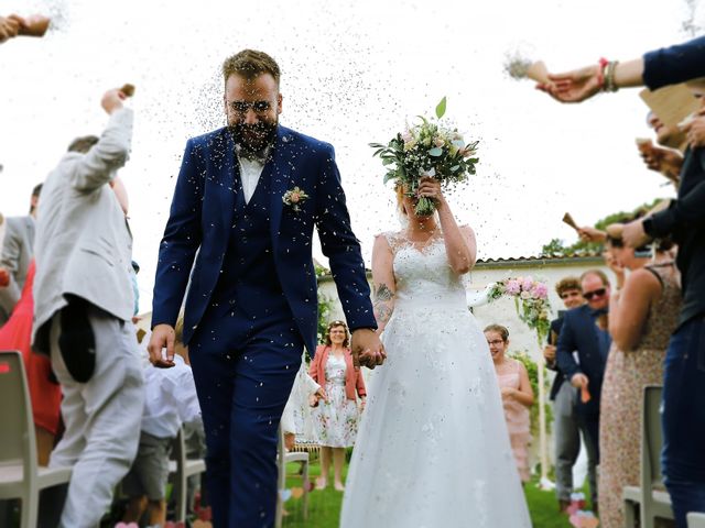 Le mariage de Rémi  et Marianne à Angoulins sur Mer, Charente Maritime 28