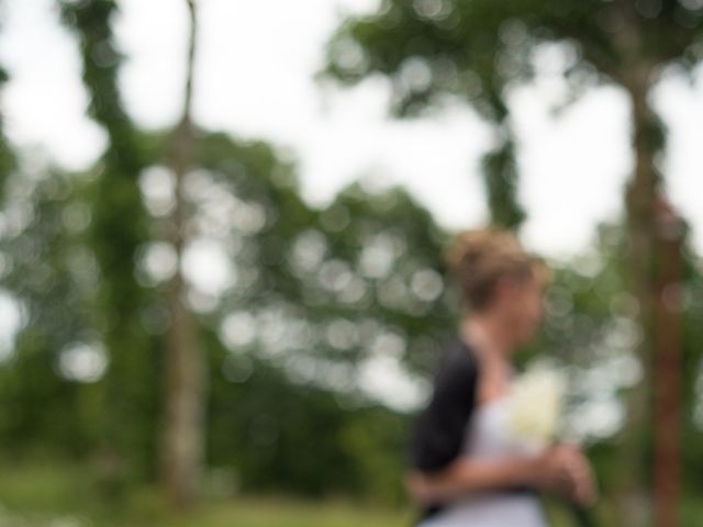 Le mariage de Laurent et Fanny à Paimpont, Ille et Vilaine 18