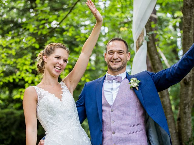 Le mariage de Arnaud et Julie à Castres, Tarn 37