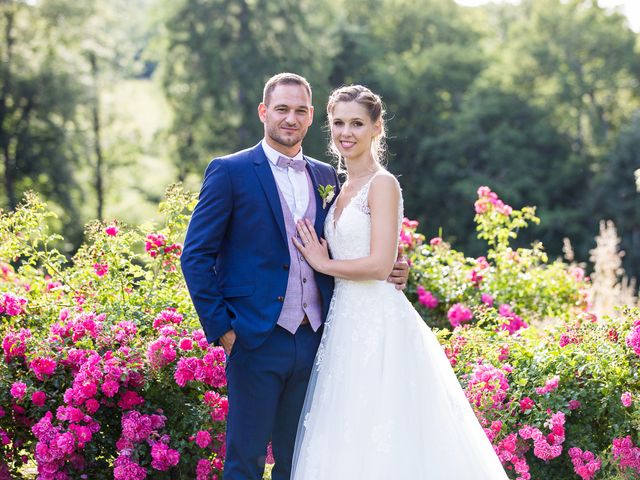 Le mariage de Arnaud et Julie à Castres, Tarn 44