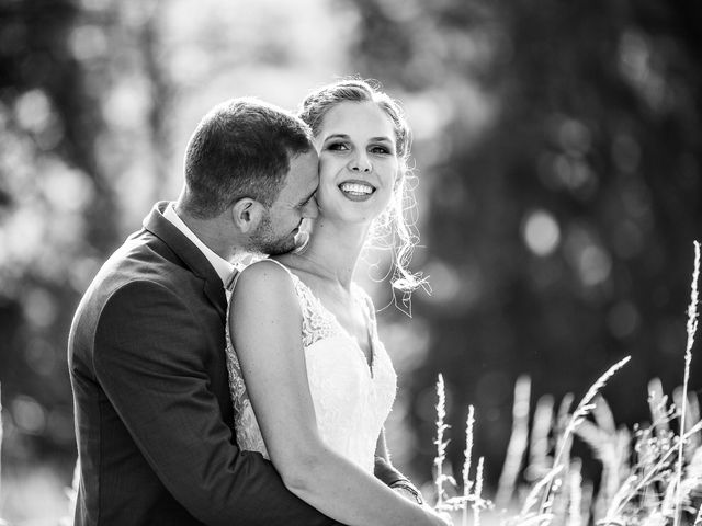 Le mariage de Arnaud et Julie à Castres, Tarn 46