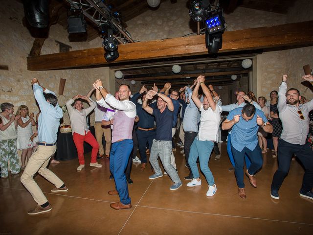 Le mariage de Arnaud et Julie à Castres, Tarn 54