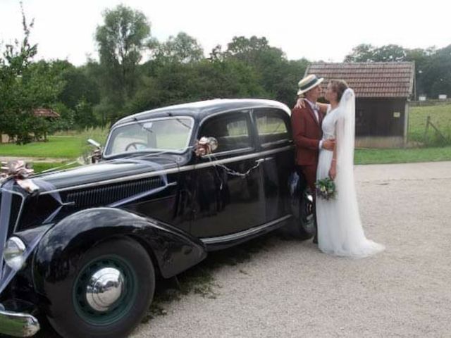 Le mariage de Jérémie et Aurélia  à Morre, Doubs 1