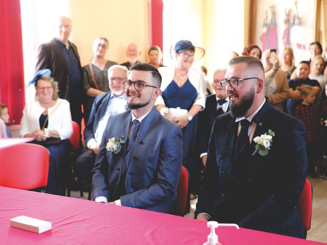 Le mariage de Adrien et Antoine à Cantin, Nord 11