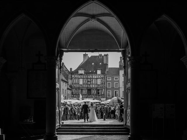 Le mariage de Arnaud et Anaïs à La Chapelle-de-Guinchay, Saône et Loire 12