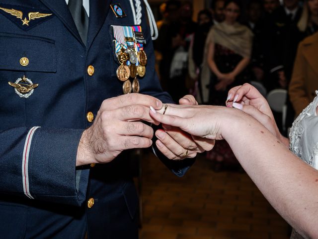 Le mariage de Michael et Laura à Grossoeuvre, Eure 23