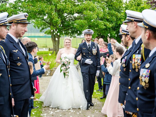 Le mariage de Michael et Laura à Grossoeuvre, Eure 32