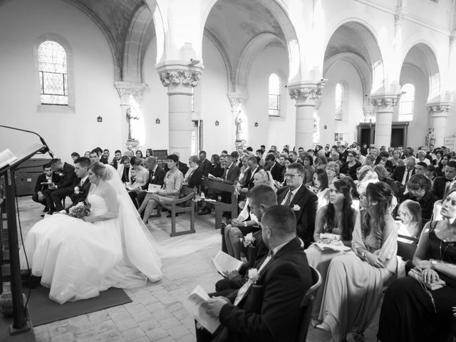 Le mariage de Delphin et Delphine à La Chapelle-de-Guinchay, Saône et Loire 32