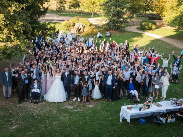 Le mariage de Delphin et Delphine à La Chapelle-de-Guinchay, Saône et Loire 44