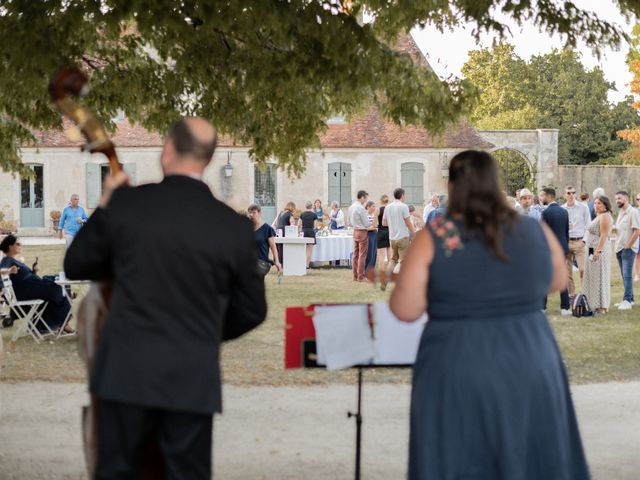 Le mariage de Baptiste et Gaëlle à Bourges, Cher 40