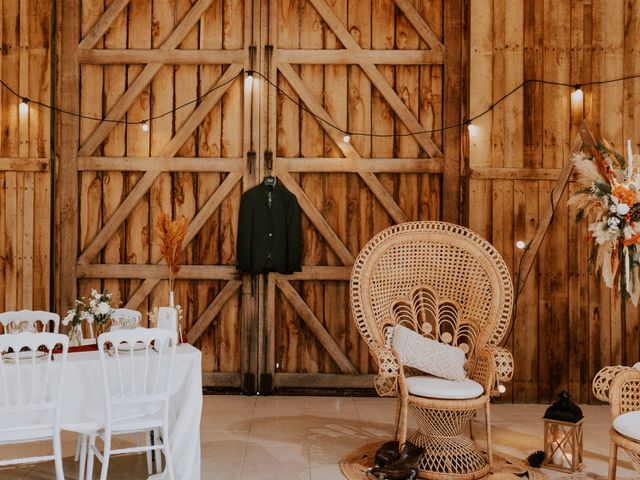 Le mariage de Anthony et Julie à Beauvoir-sur-Niort, Deux-Sèvres 10