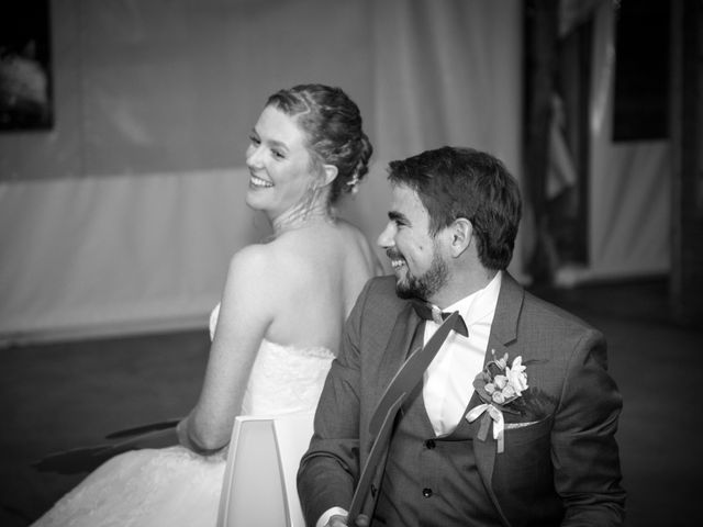 Le mariage de Olivier et Camille à Cognac, Charente 40