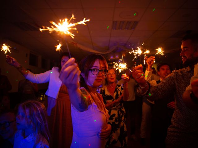 Le mariage de Gaëtan et Flora à Lherm, Haute-Garonne 44