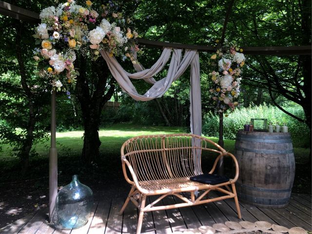 Le mariage de Daniela et Théo  et Daniela  à Le Louroux, Indre-et-Loire 1
