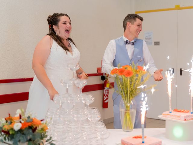 Le mariage de Jordy et Elisa  à Le Pin-en-Mauges, Maine et Loire 1