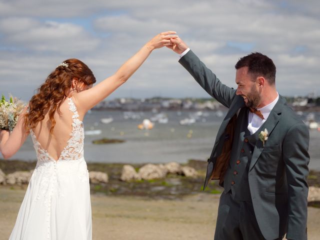 Le mariage de Robin et Pauline à Concarneau, Finistère 8