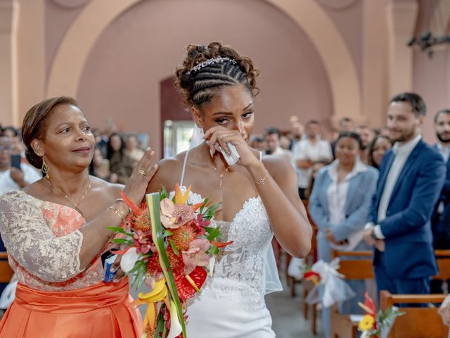 Le mariage de Laeticia et Wesley à Grisy-Suisnes, Seine-et-Marne 20