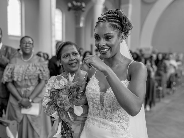 Le mariage de Laeticia et Wesley à Grisy-Suisnes, Seine-et-Marne 21