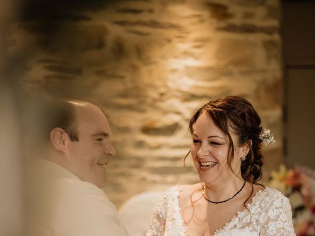 Le mariage de Nicolas et Agnès à Maxent, Ille et Vilaine 20