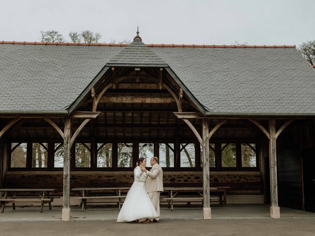 Le mariage de Nicolas et Agnès à Maxent, Ille et Vilaine 31