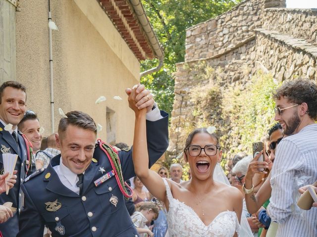Le mariage de Yann et Francilène à Chambon-le-Château, Lozère 9
