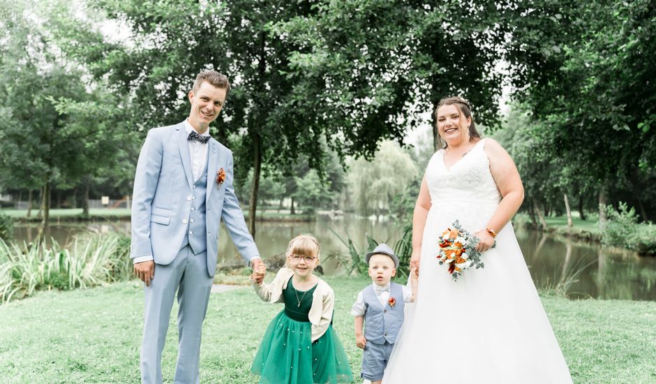 Le mariage de Jordy et Elisa  à Le Pin-en-Mauges, Maine et Loire