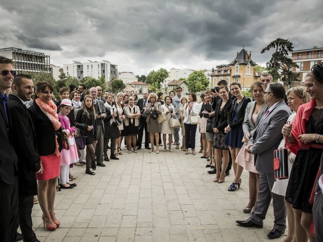 Le mariage de Nicolas et Emilie à Savigny, Rhône 10