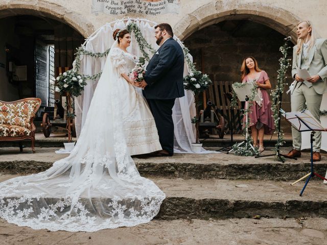 Le mariage de Mathias et Valentine à Brenthonne, Haute-Savoie 30