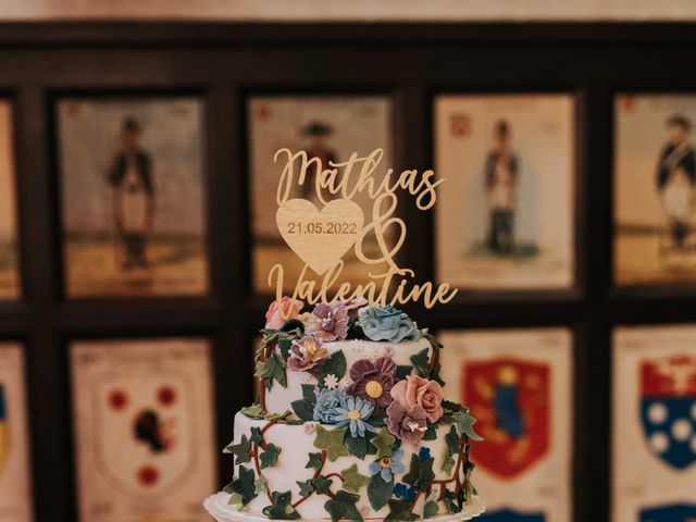 Le mariage de Mathias et Valentine à Brenthonne, Haute-Savoie 43