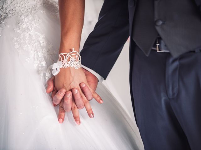 Le mariage de Marie et Tanguy à Changé, Sarthe 5