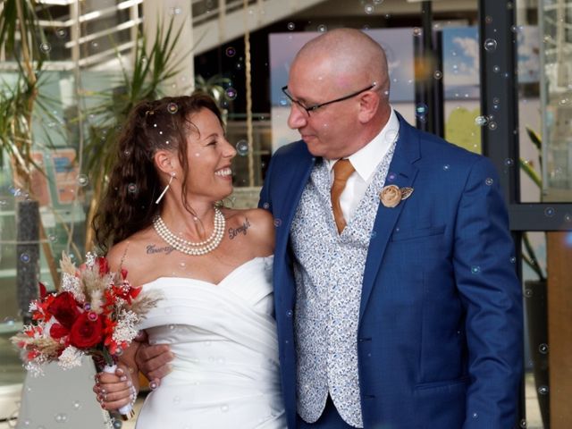 Le mariage de Loïc et Jacqueline à Lanester, Morbihan 11