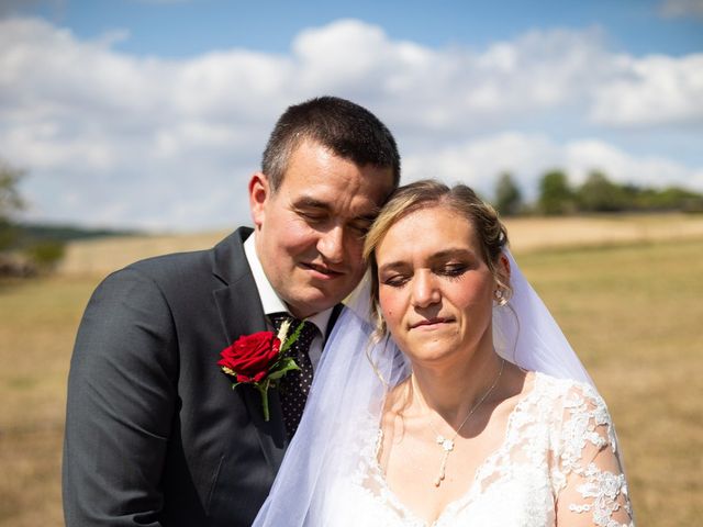 Le mariage de Benoit et Elodie à Villeneuve-au-Chemin, Aube 4