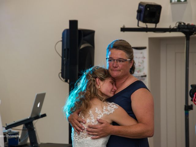 Le mariage de Jérémie et Sophie  à Le Pouliguen, Loire Atlantique 53