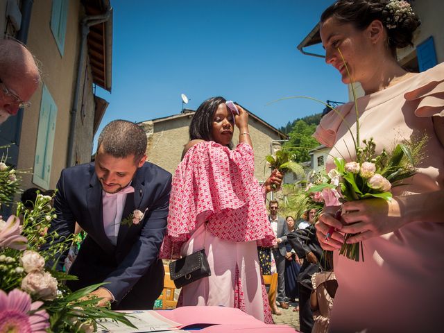 Le mariage de Ibouniyamine et Charlotte à Serres-sur-Arget, Ariège 31