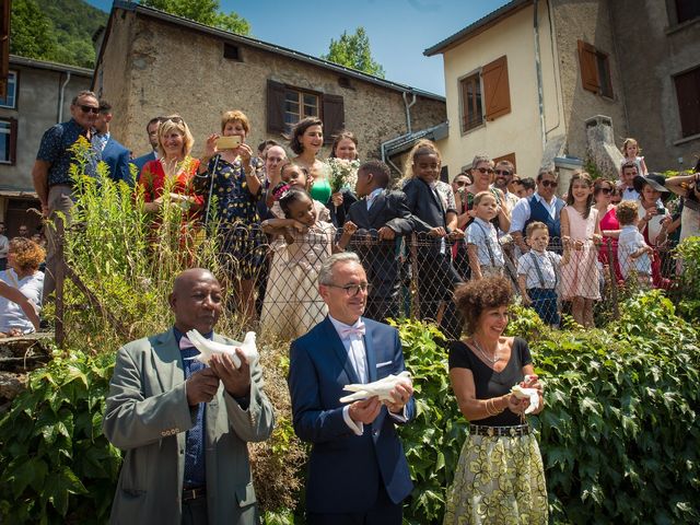 Le mariage de Ibouniyamine et Charlotte à Serres-sur-Arget, Ariège 42