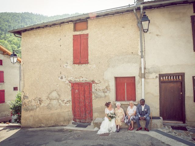 Le mariage de Ibouniyamine et Charlotte à Serres-sur-Arget, Ariège 51