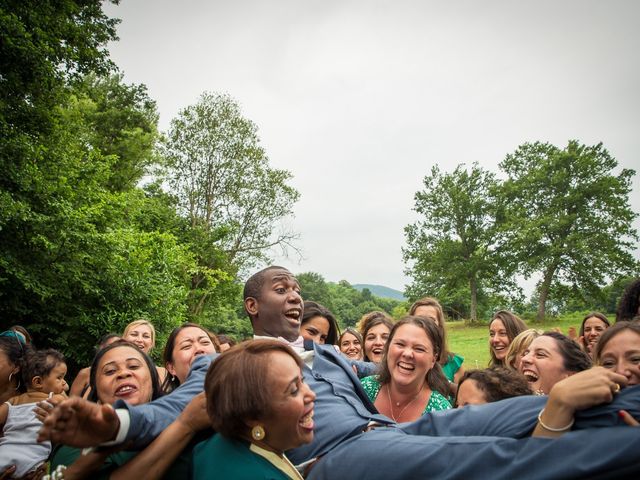 Le mariage de Ibouniyamine et Charlotte à Serres-sur-Arget, Ariège 93